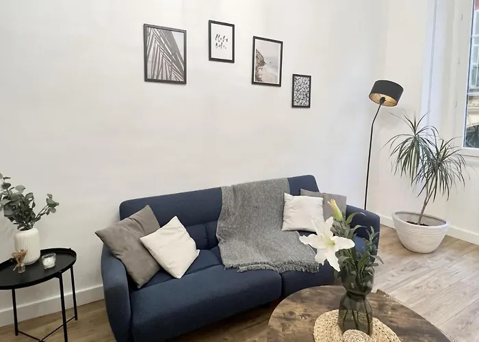 Sublime Appartement 2 Pieces Au Coeur De La Vieille Ville