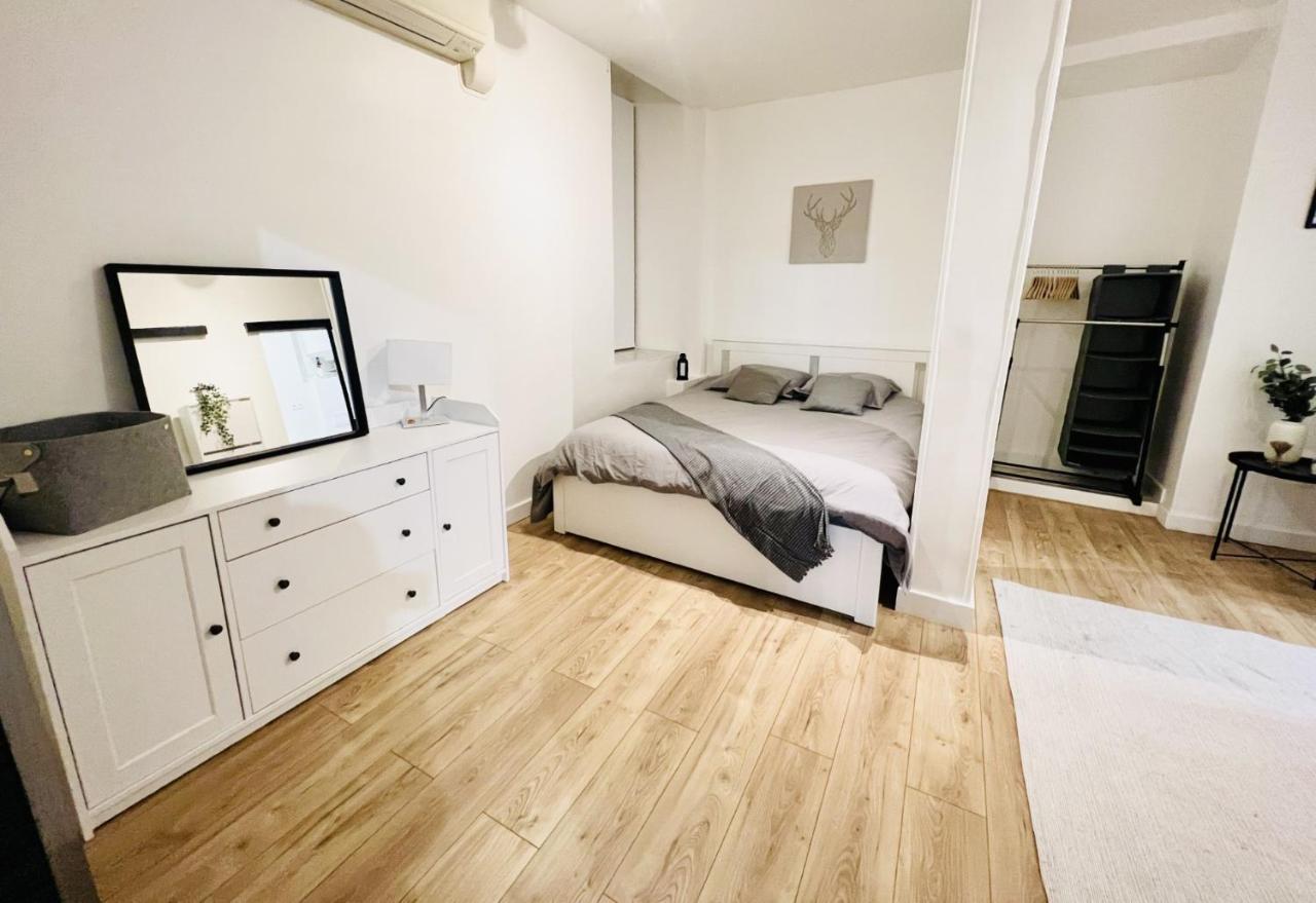 Appartement Sublime 2 Pieces Au Coeur De La Vieille *